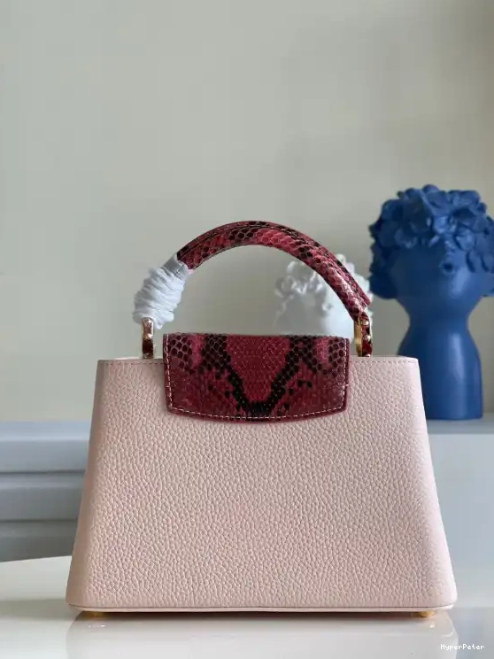 BB LOUIS CAPUCINES VUITTON 0525